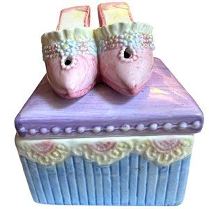 TRINKET BOX Vtg Detailed High Heeled Shoes Lid 3D Ceramic Pastel Colors 4.25"x4"